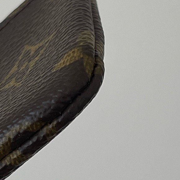 Louis Vuitton key Clé - Picture 10 of 14